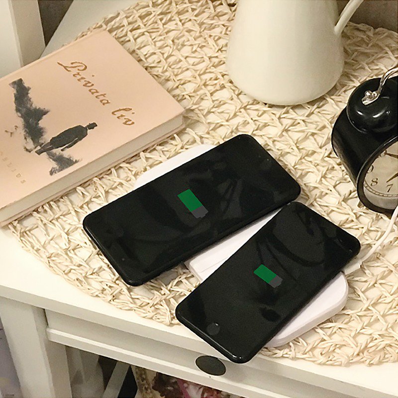 Double Twist Wireless Charger